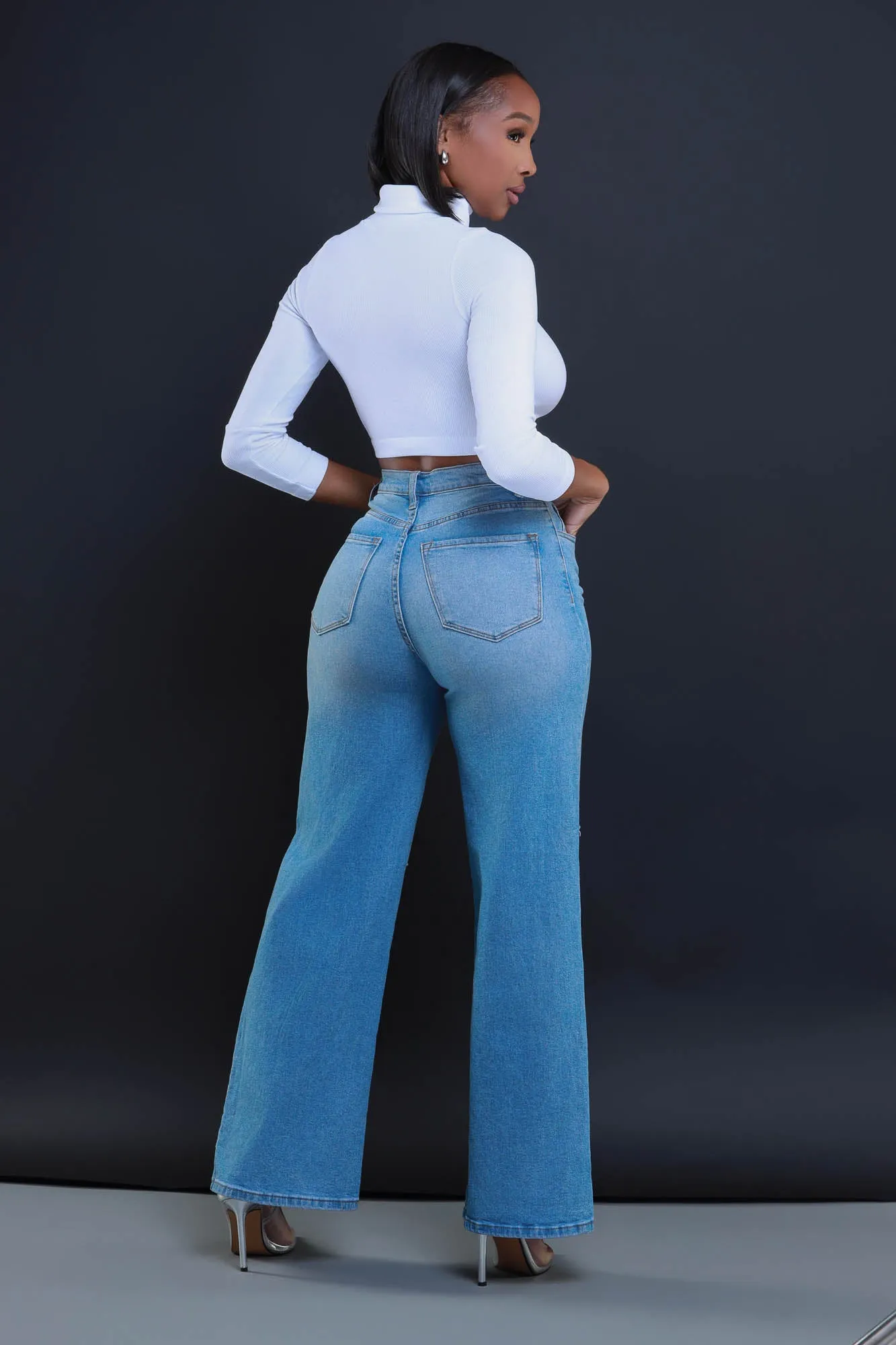 On Call Ribbed Turtleneck Crop Top - White