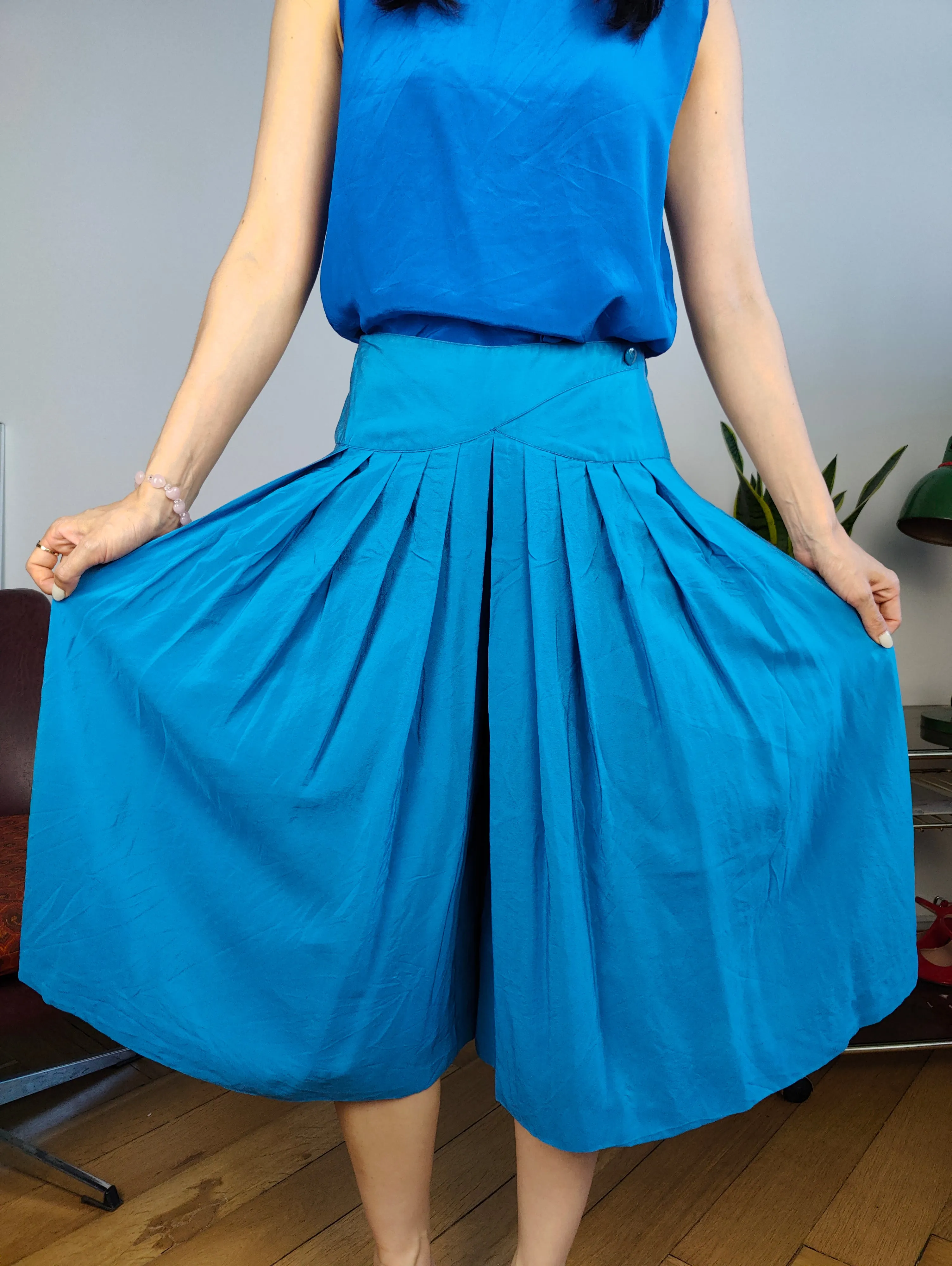 Vintage silk culottes shorts skirt blue pleated IT 44 S
